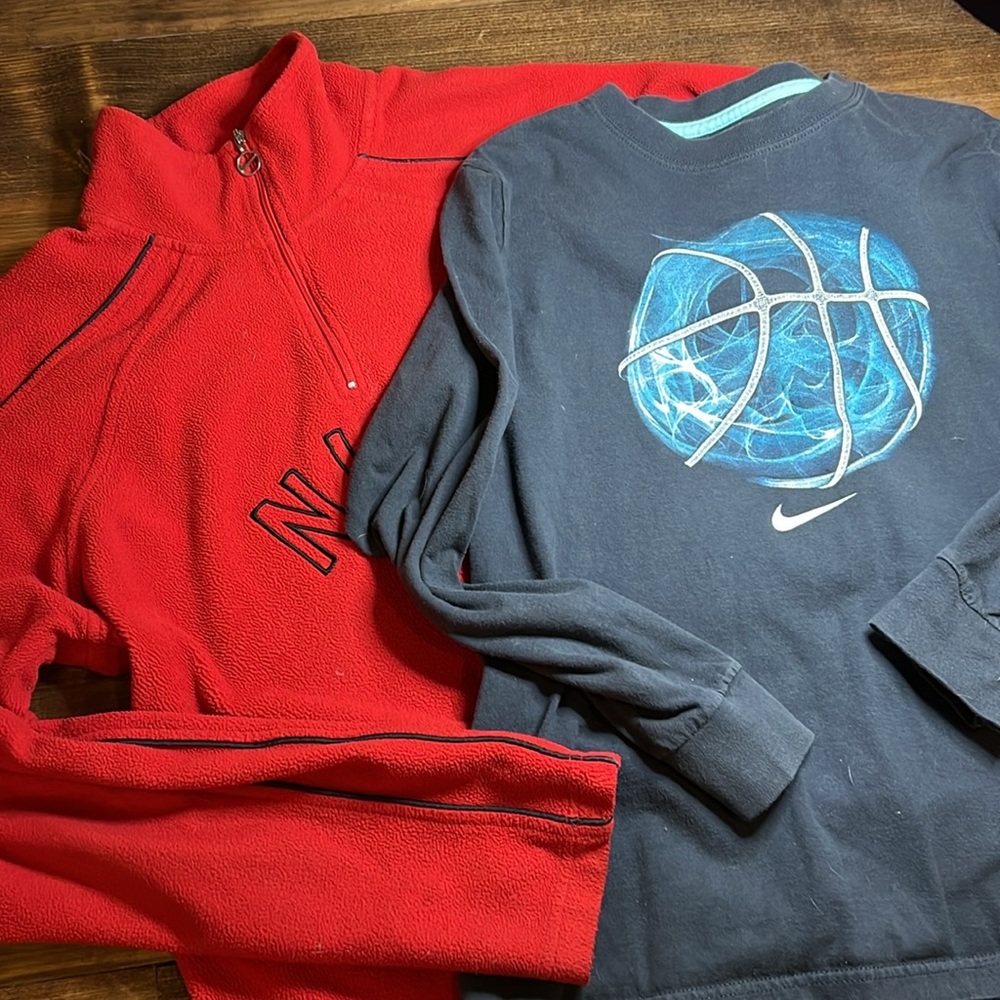 NIKE SET RED FLEECE PULLOVER & LONG SLEEVE BASKETBALL TEE SIZE BOYS LARGE 12-14